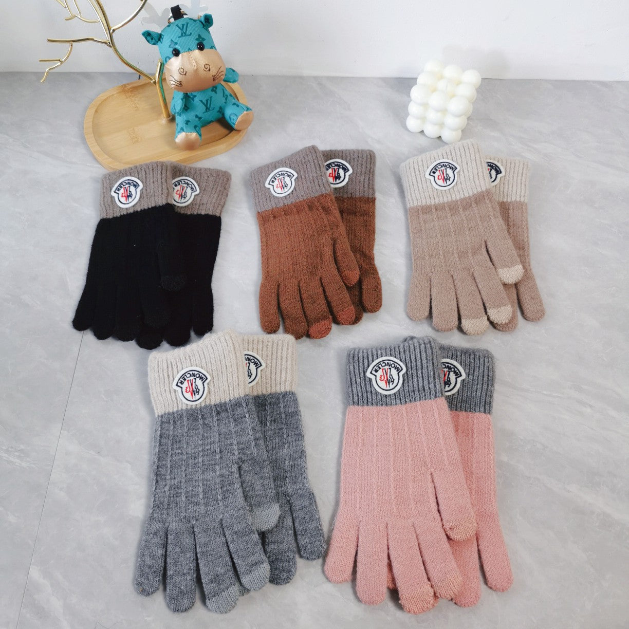 MONCLER HAND GLOVES