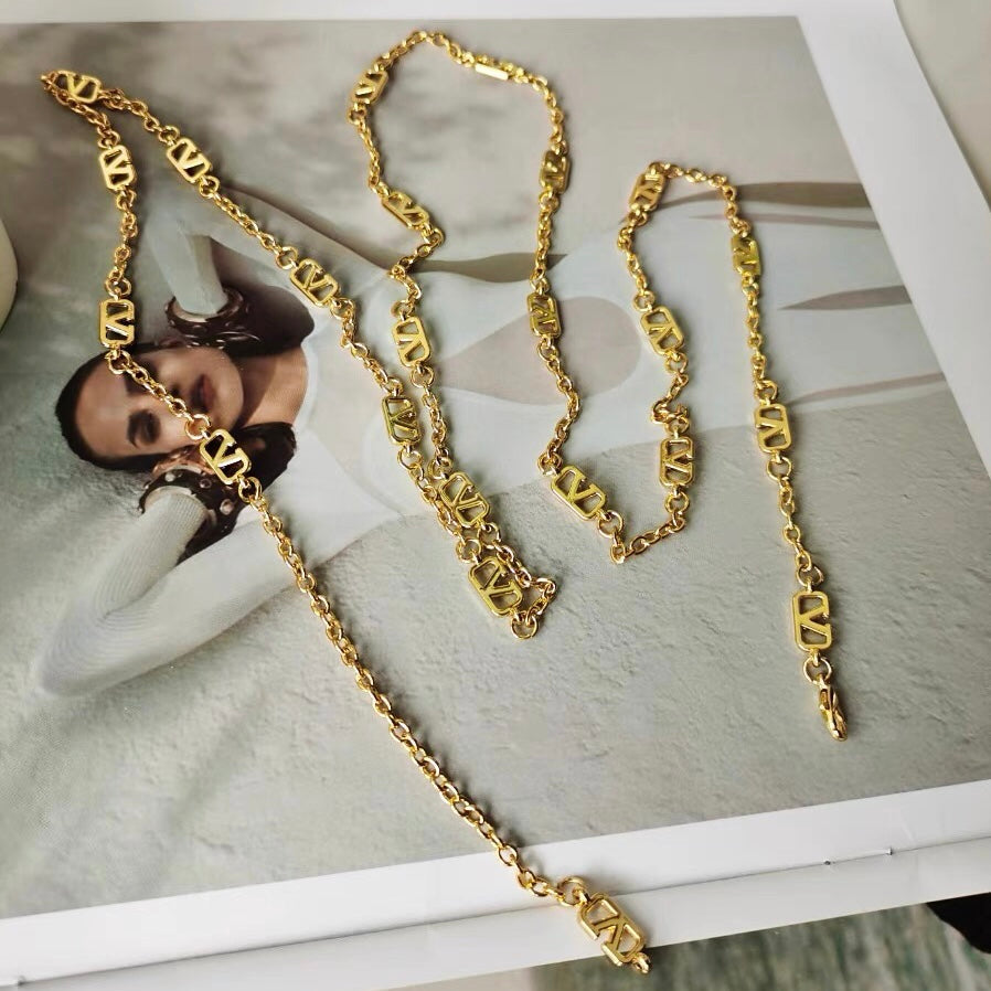 VALENTINO WAIST CHAIN