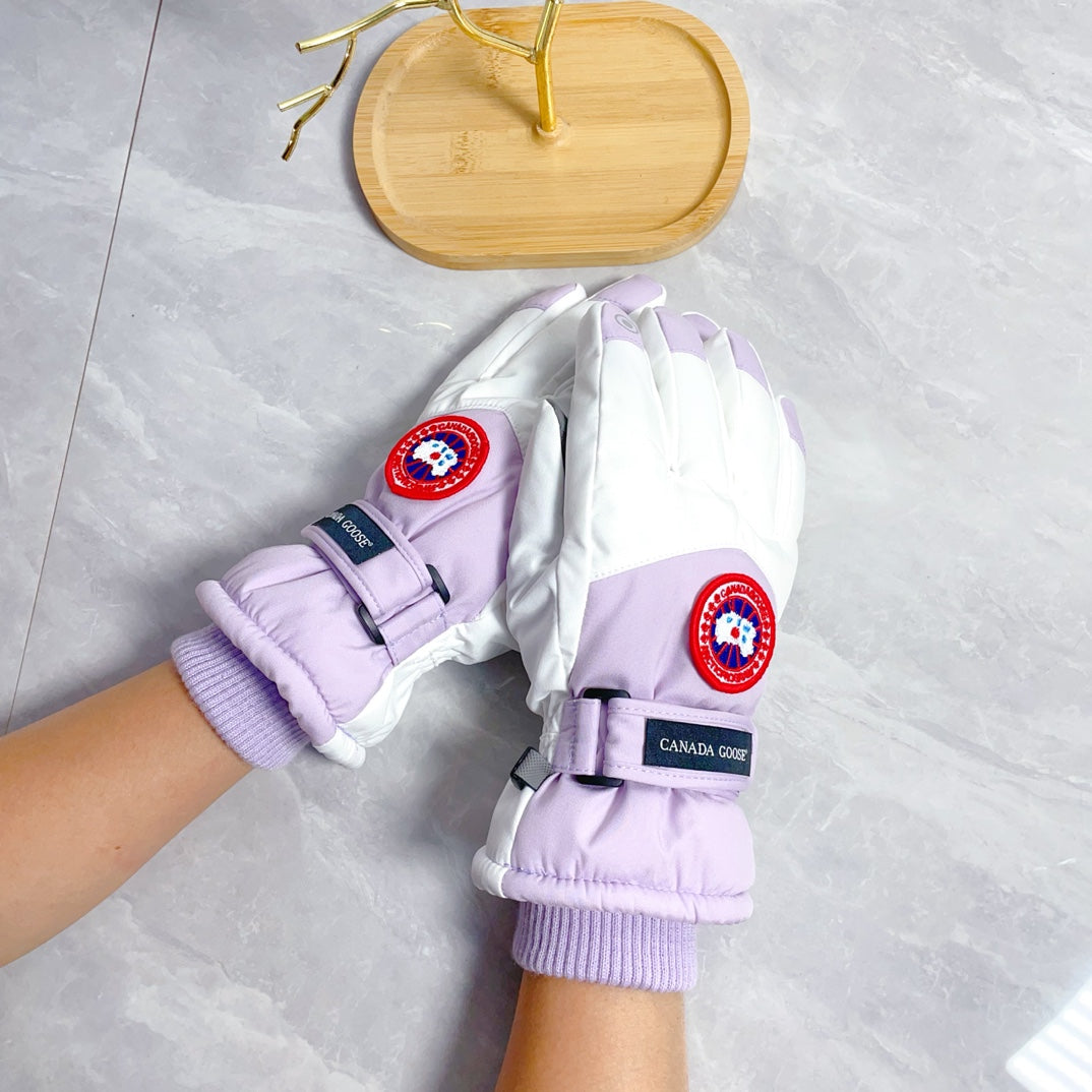 CANADA GOOSE WARM HAND GLOVES