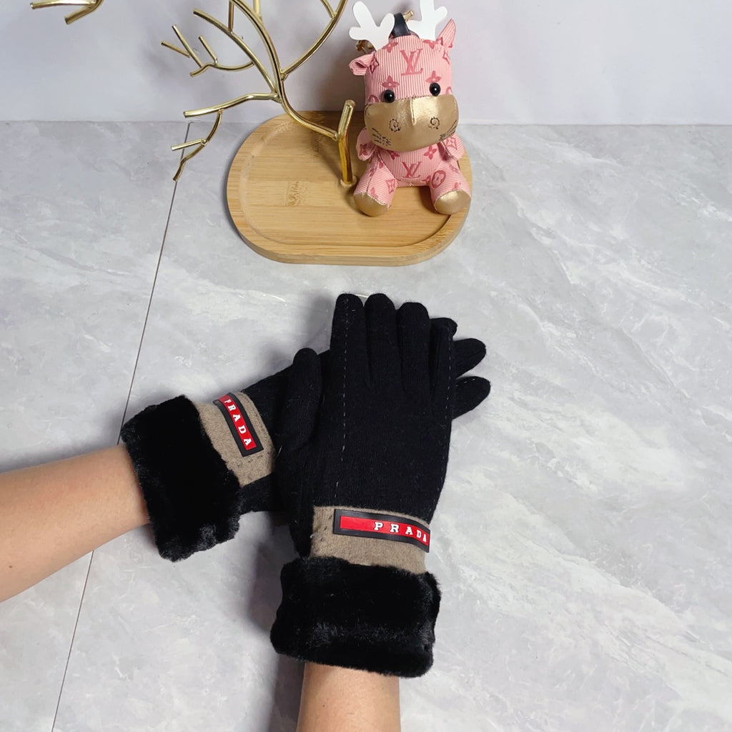 PRADA MILANO WARM HAND GLOVES