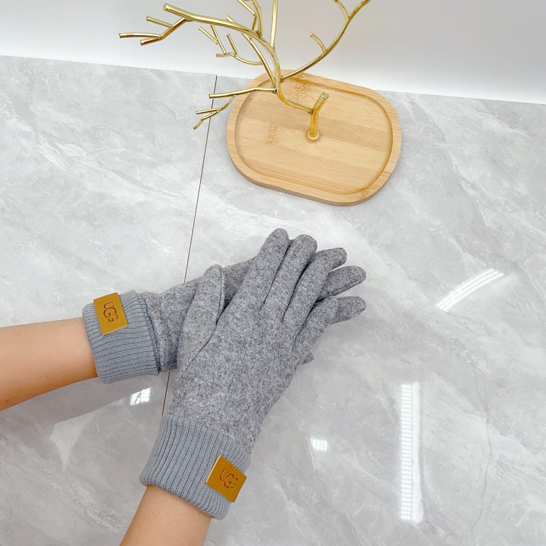 UGG HAND GLOVES