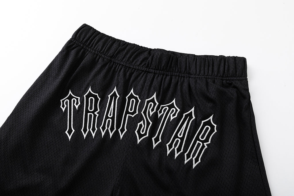 TRAPSTAR IT’S A SECRET BASKET BALL SHORTS.