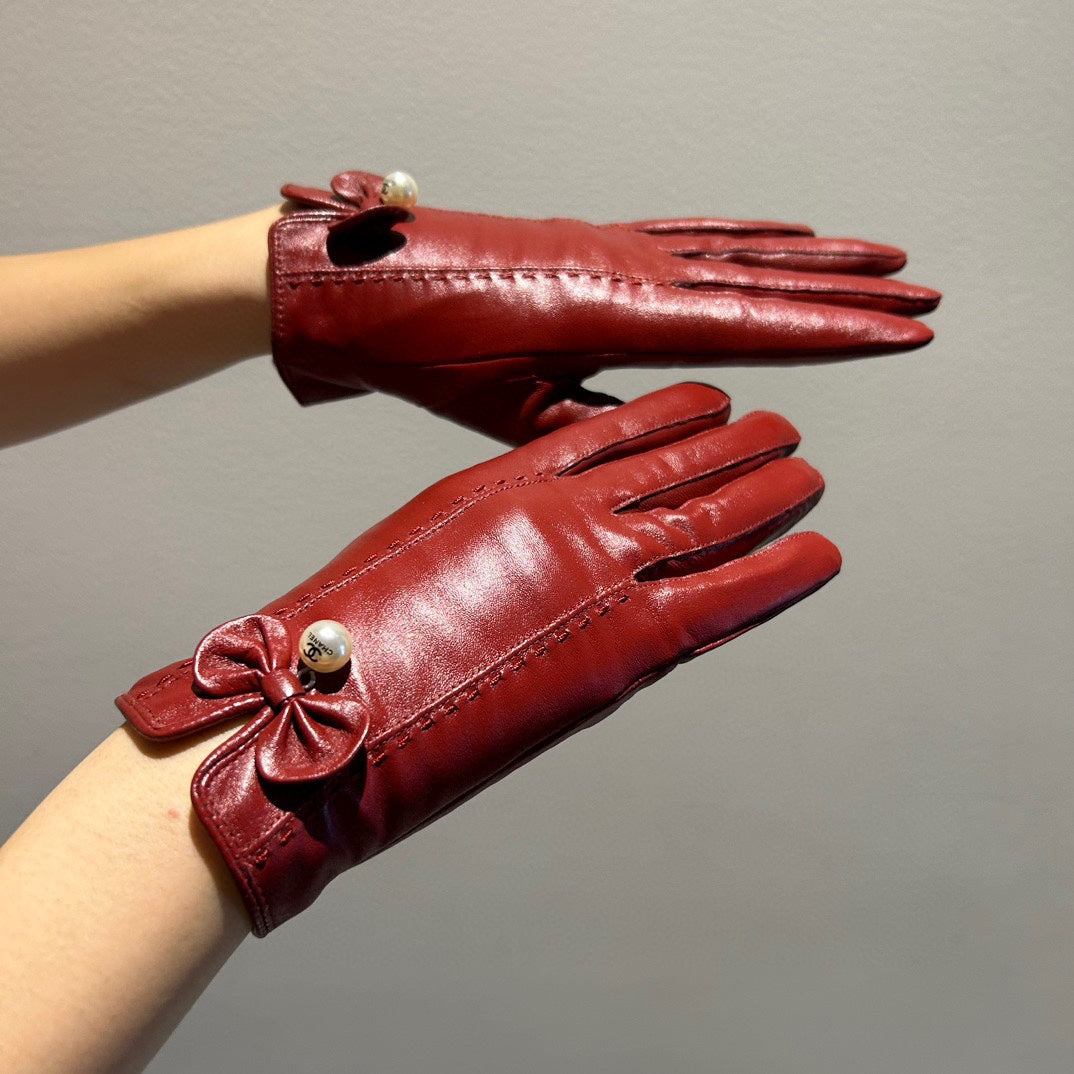 CHANEL BOW HAND GLOVES