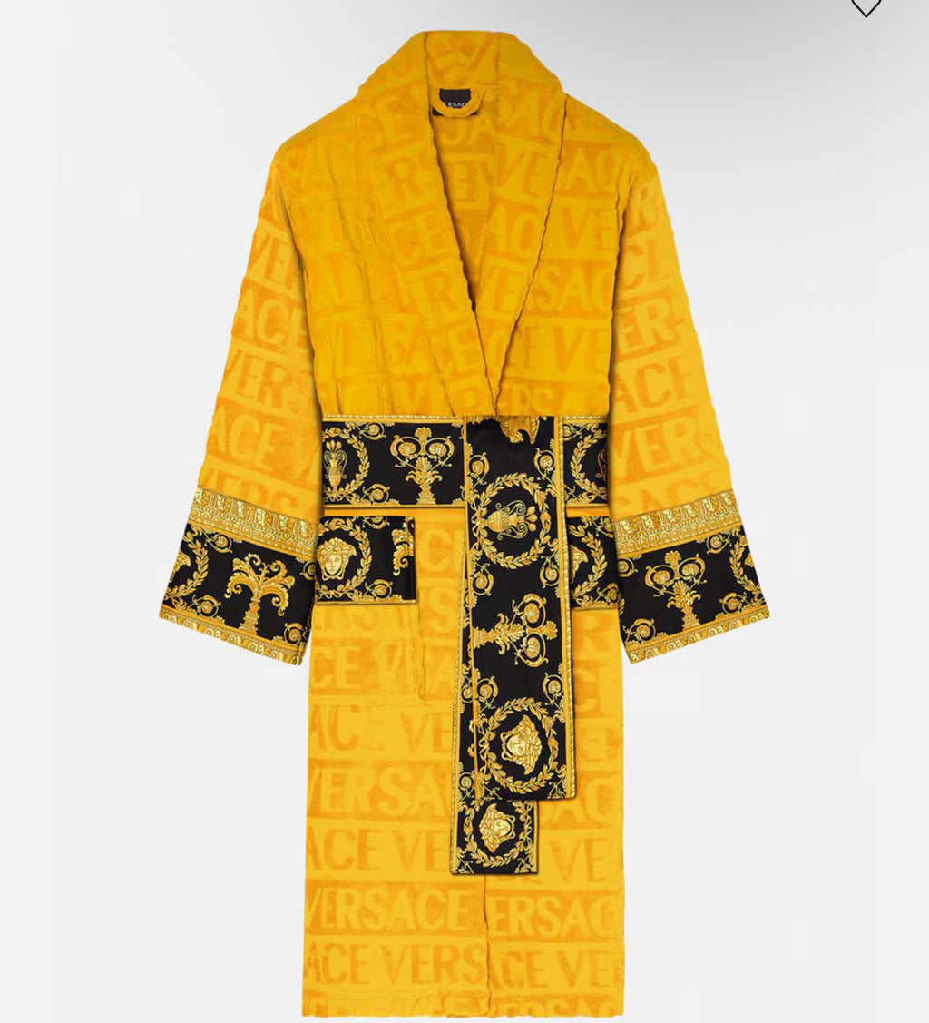 I 🤍 BAROQUE BATHROBES: VERSACE