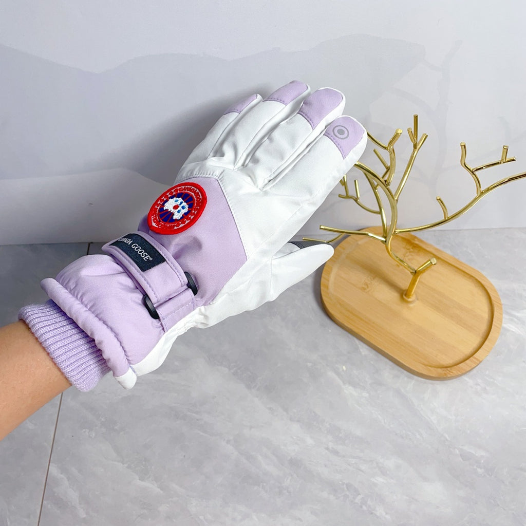 CANADA GOOSE WARM HAND GLOVES