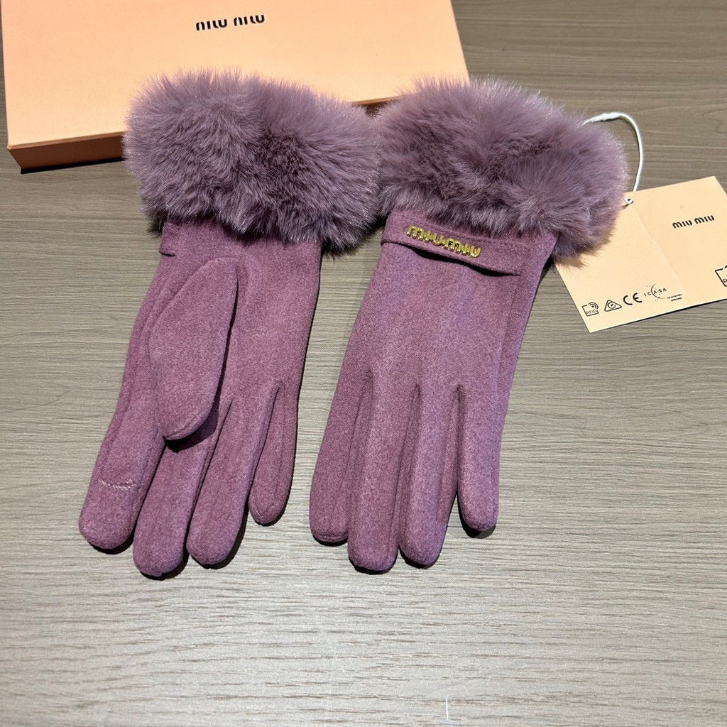 MIU MIU HAND GLOVES