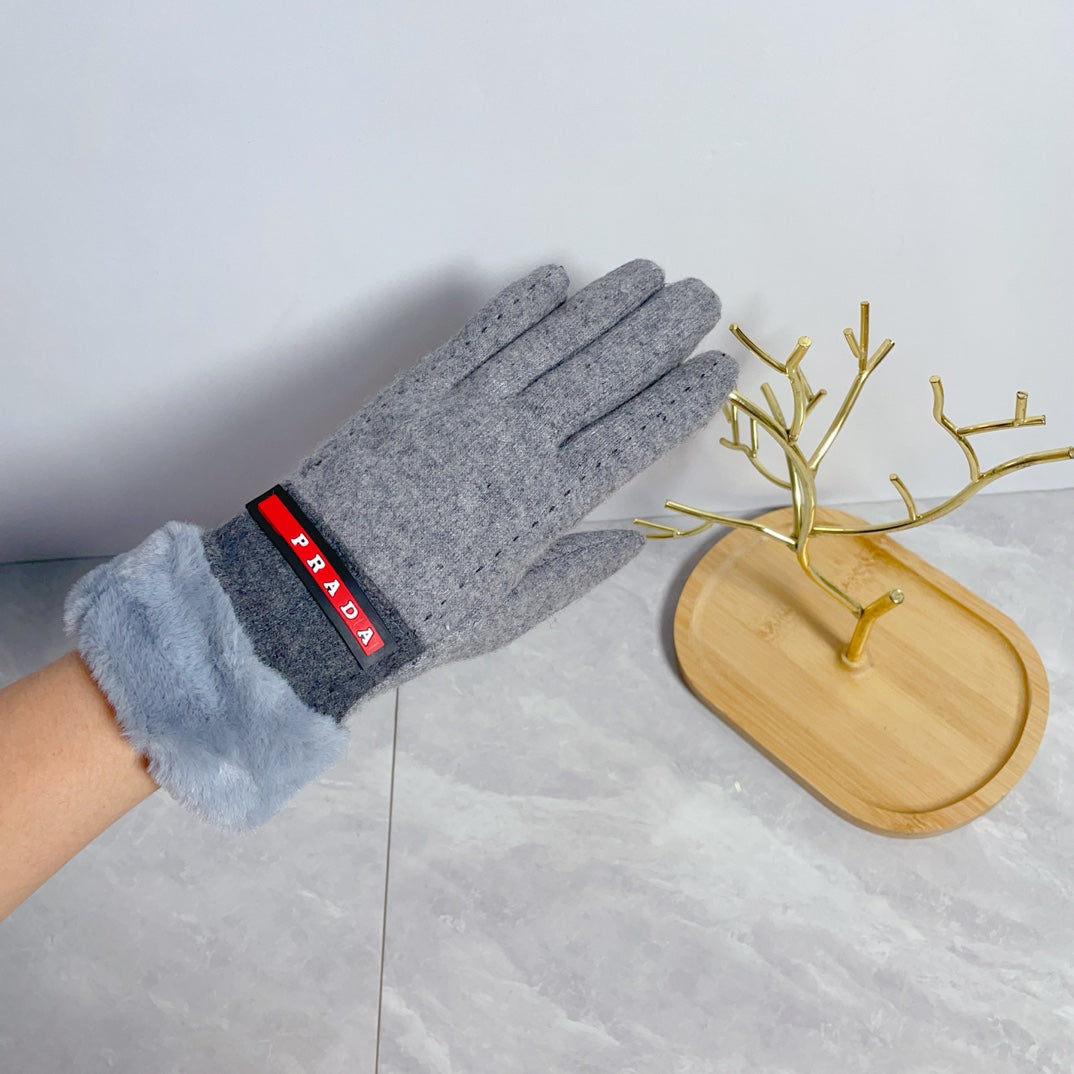 PRADA MILANO WARM HAND GLOVES