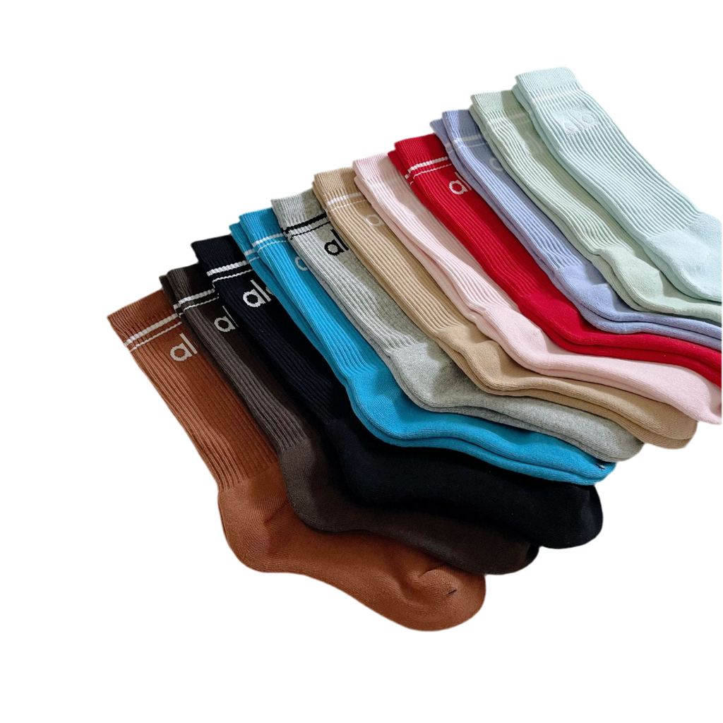 ALO LONG ANKLE SOCKS