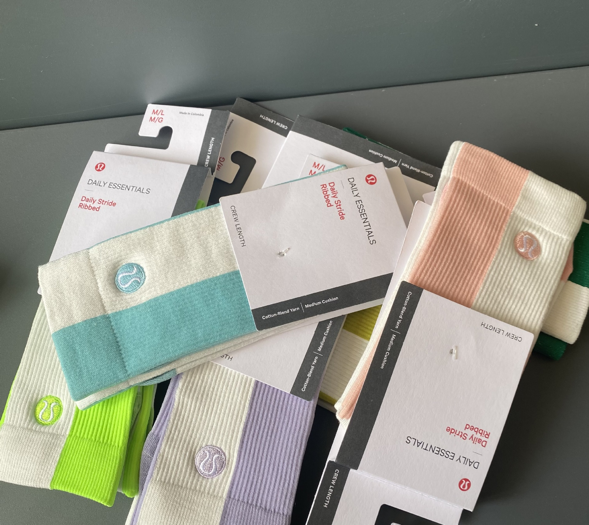 LULULEMON DAILY STRIDE RIBBED SOCKS