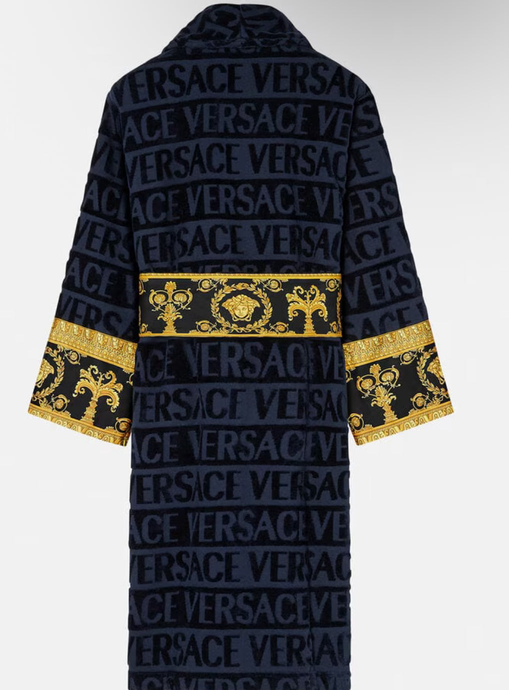 I 🤍 BAROQUE BATHROBES: VERSACE