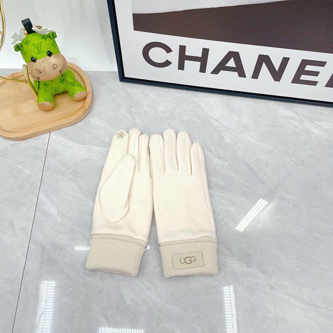 UGG HAND GLOVES