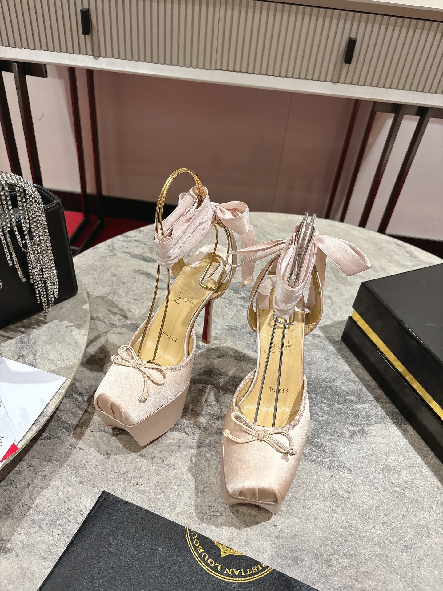 CASSIA LACE UP ALTA