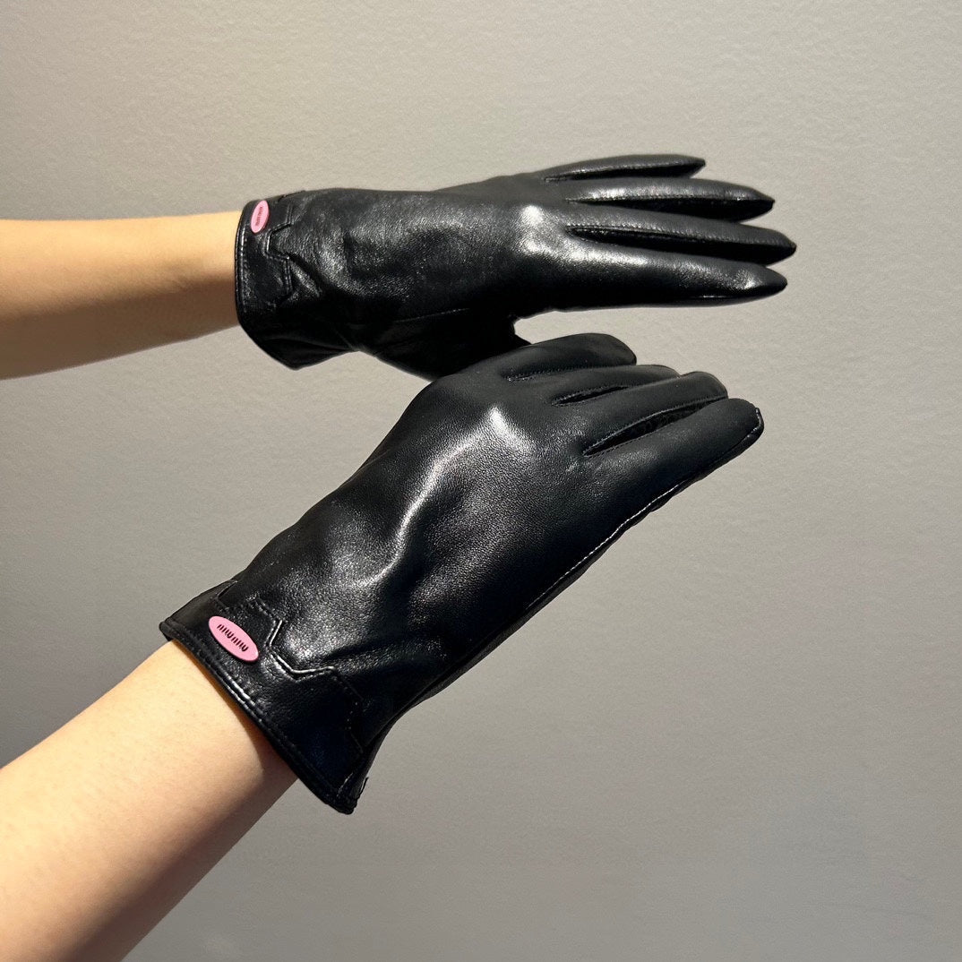 MIU MIU HAND GLOVES