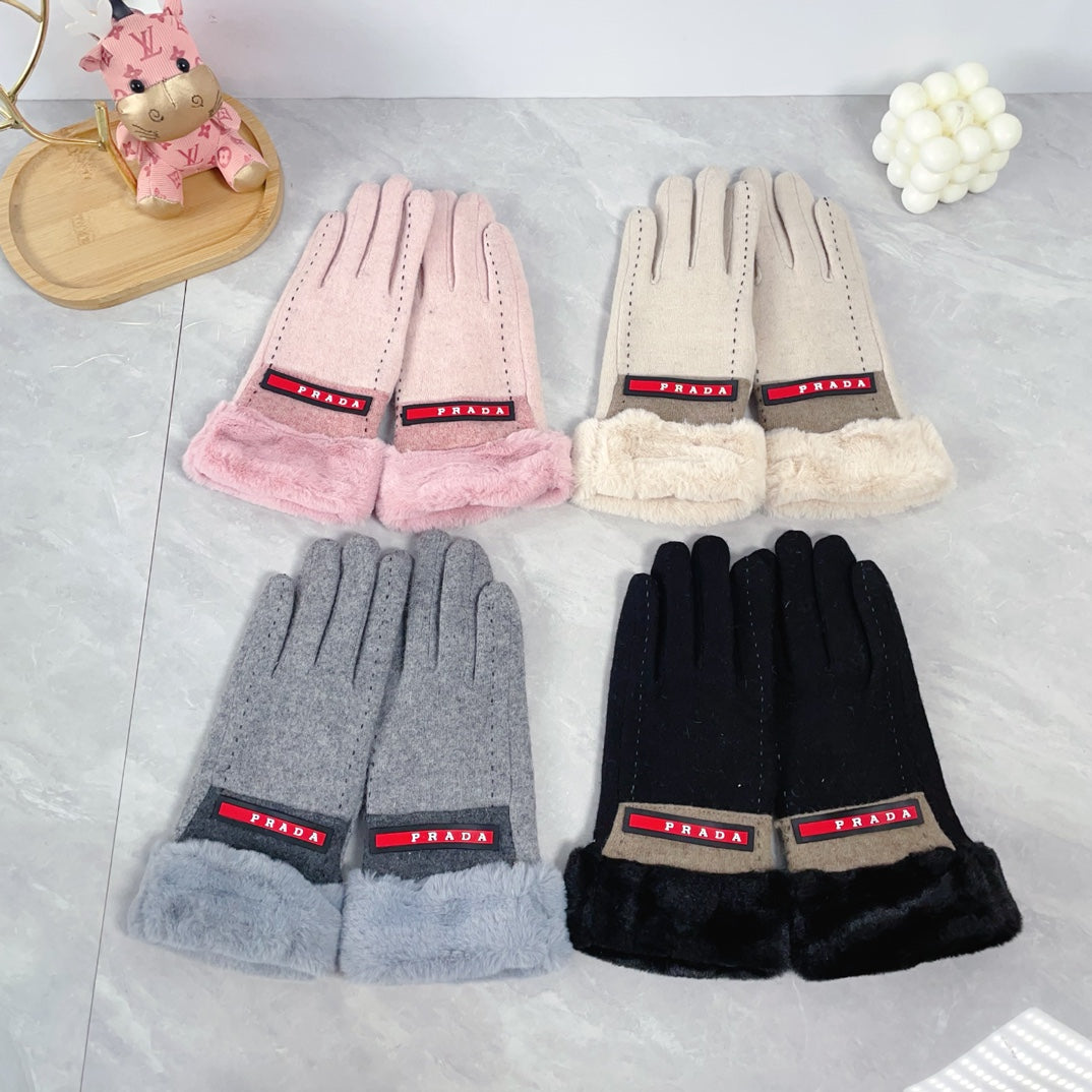 PRADA MILANO WARM HAND GLOVES