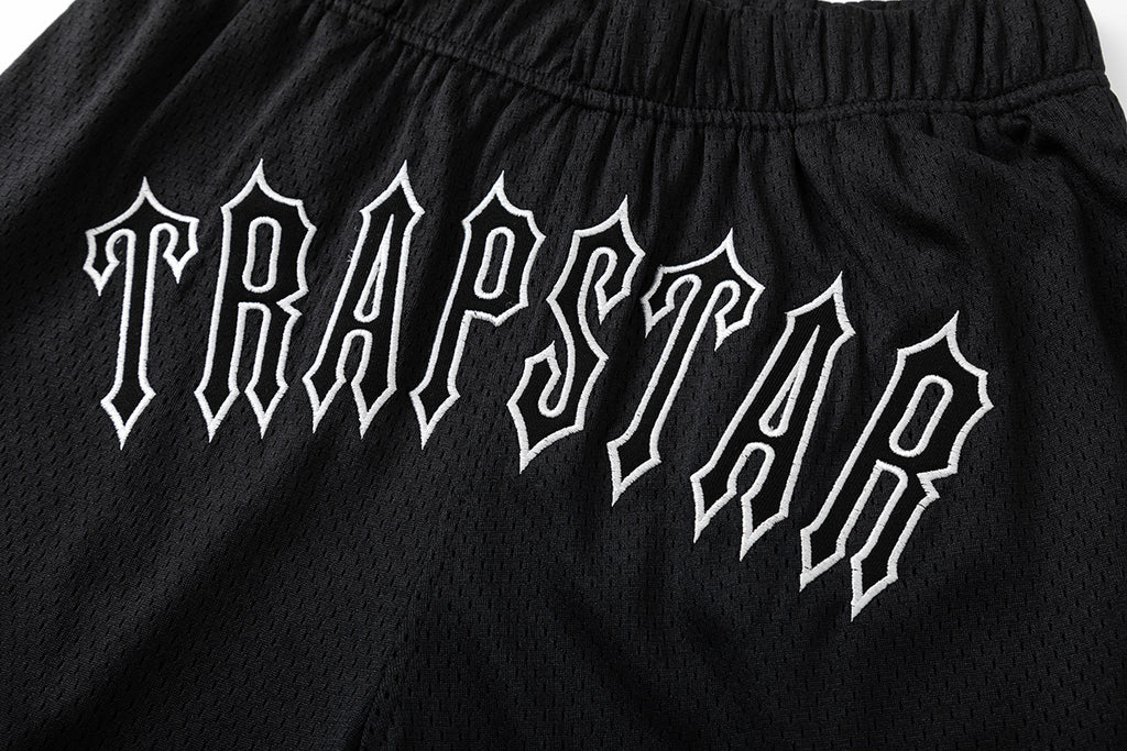 TRAPSTAR IT’S A SECRET BASKET BALL SHORTS.