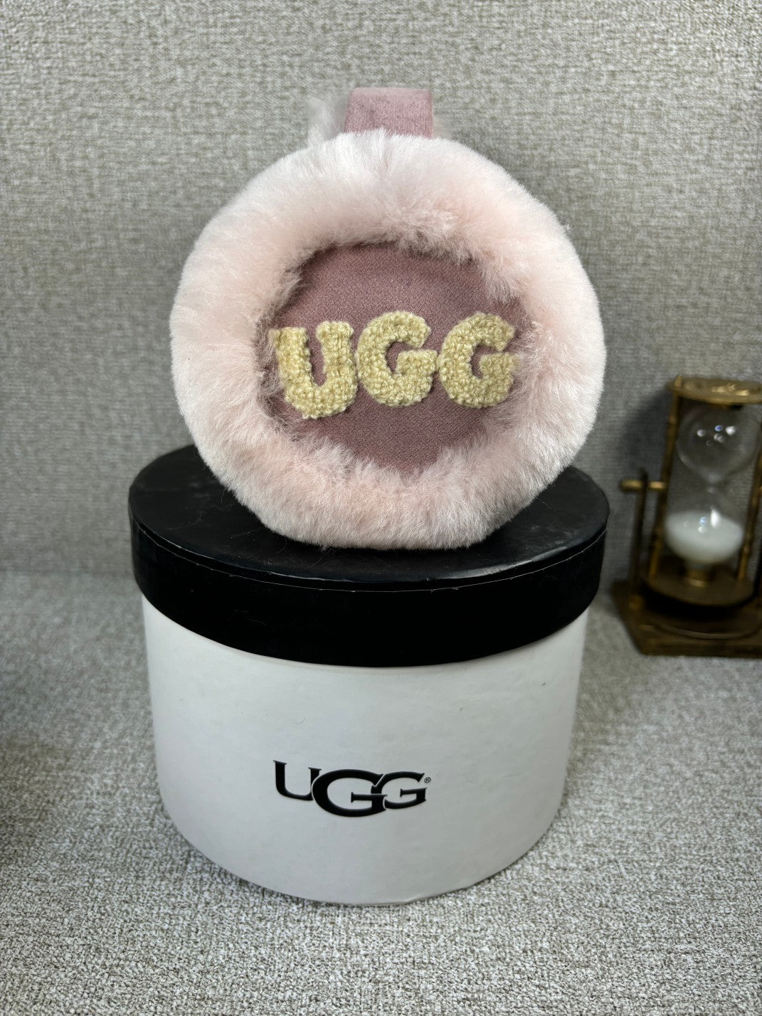 UGG DOUBLE SKIN NON TECH EAR MUFFS