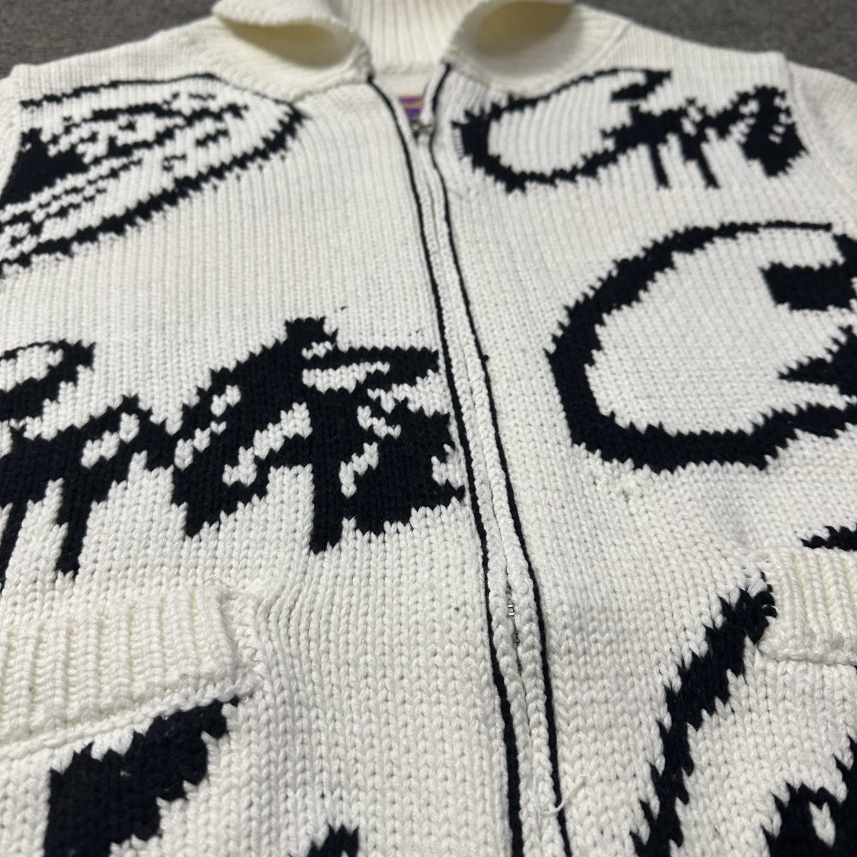 CORTEIZ ZIP UP JACKET