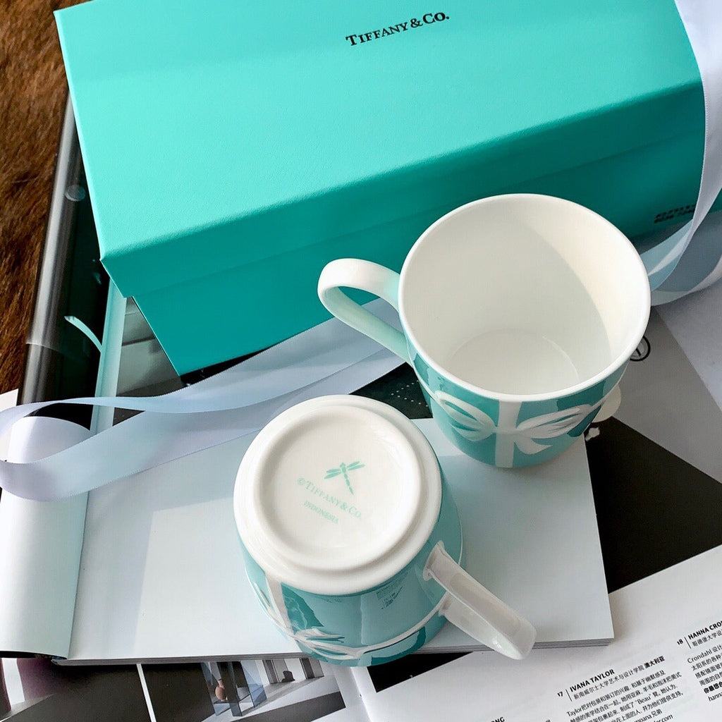 TIFFANY & CO MUG SET