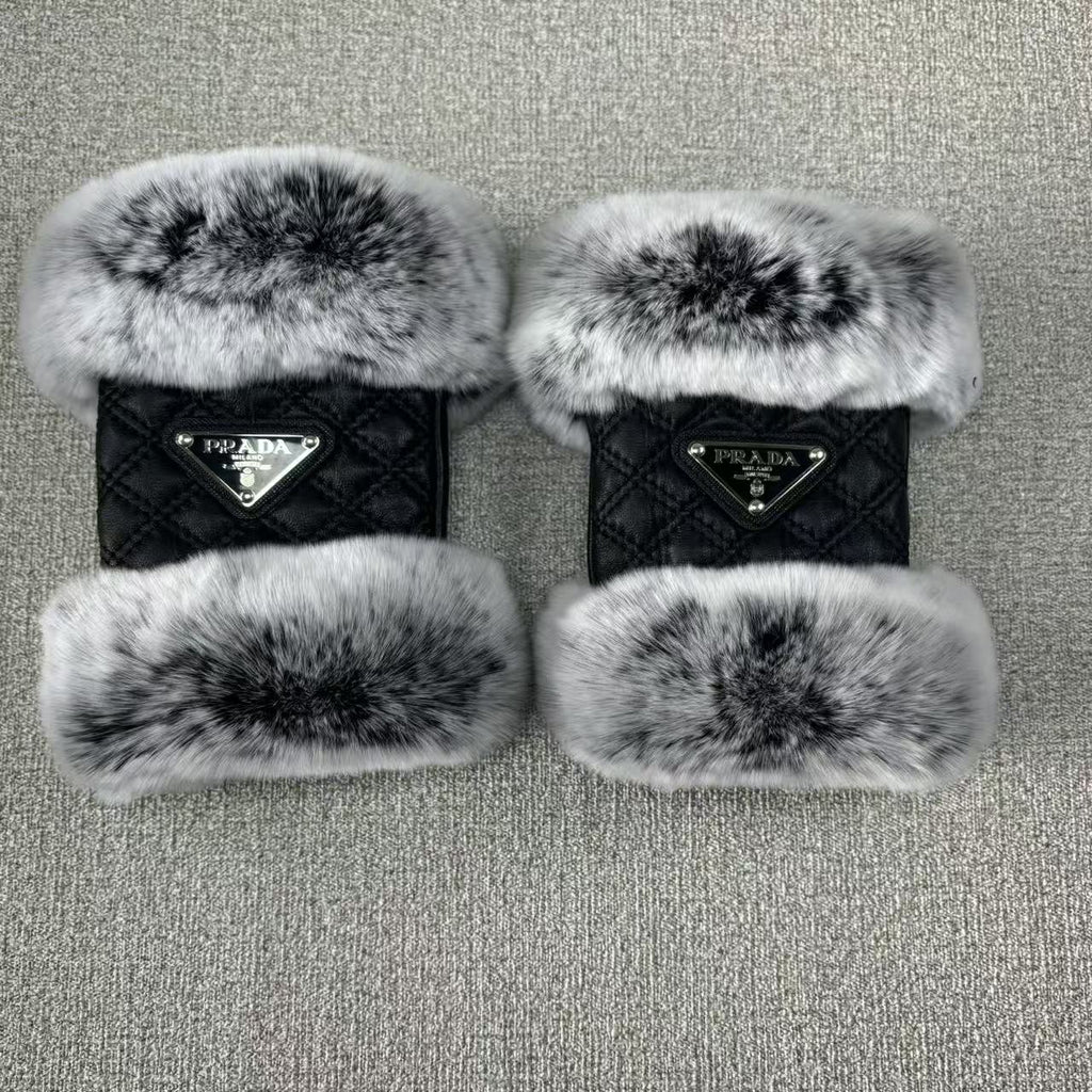 PRADA HAND GLOVES