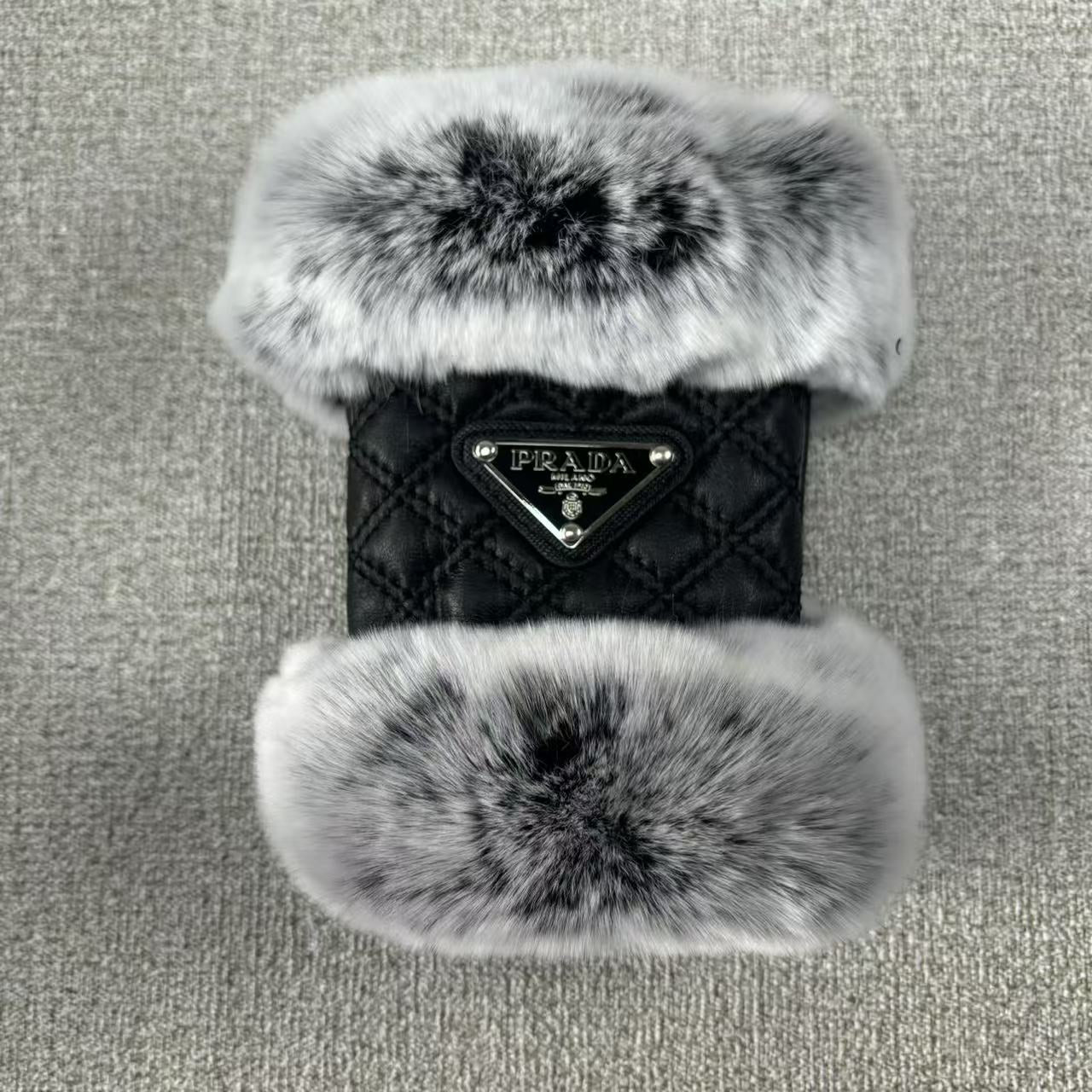 PRADA HAND GLOVES