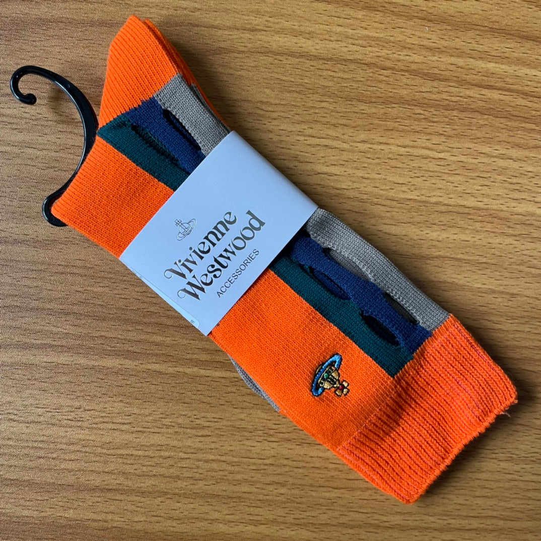 VIVIENNE WESTWOOD 4 PAIR SOCKS SET.