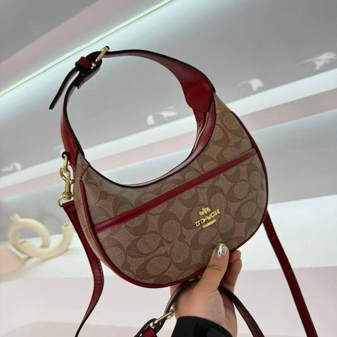 COACH FLEXI HANDBAG