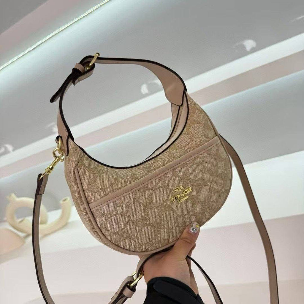 COACH FLEXI HANDBAG