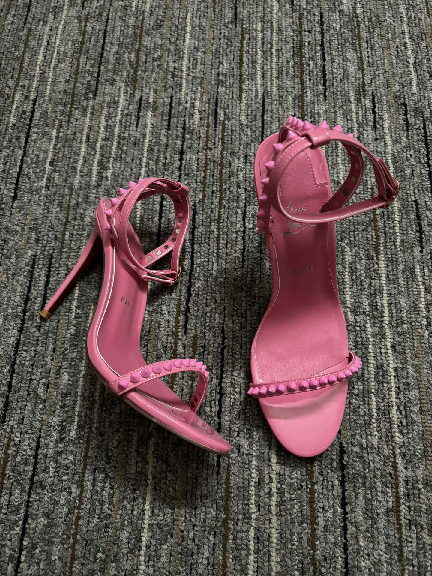 CHRISTIAN LOUBOUTIN SO ME PATENT HEELS