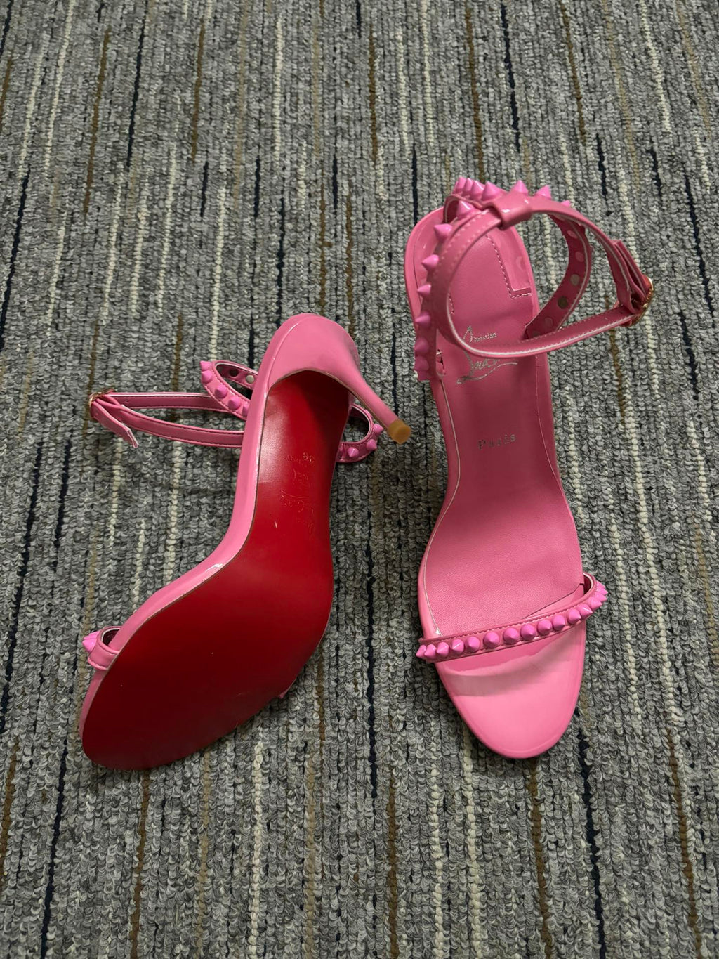CHRISTIAN LOUBOUTIN SO ME PATENT HEELS
