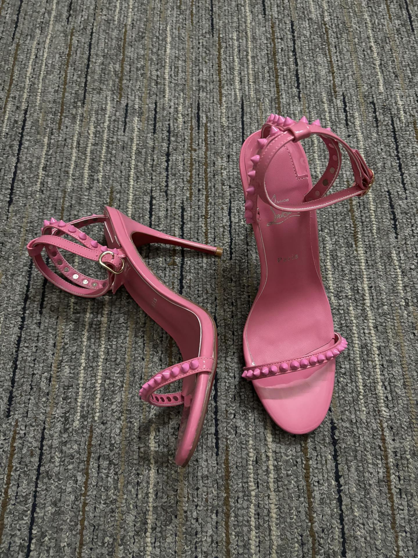 CHRISTIAN LOUBOUTIN SO ME PATENT HEELS